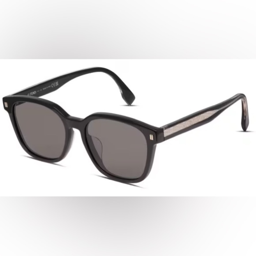 Fendi F40001 Sunglasses
